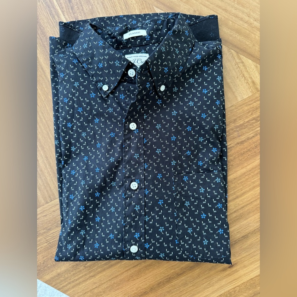 JCrew Men’s Short Sleeve Button Down Casual Shirt, Size L